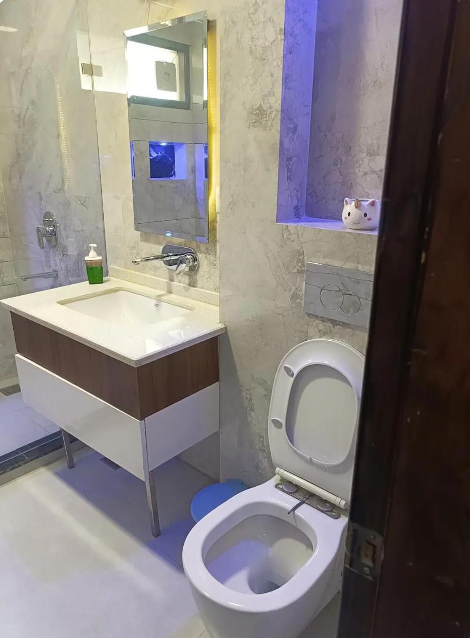 Homistay 1 Bhk بانتشكولا الغرفة الصورة