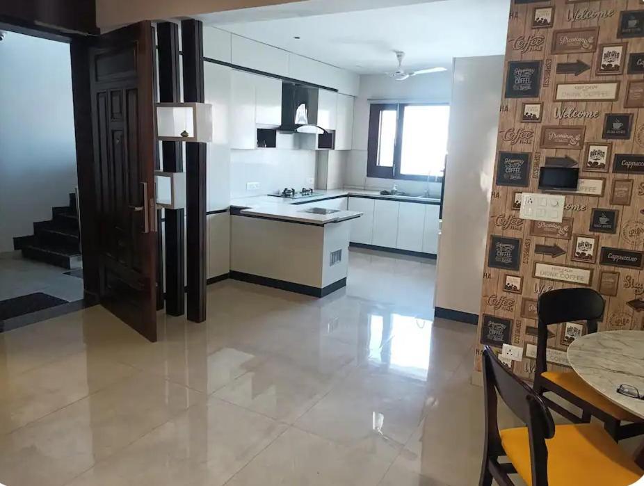 Homistay 1 Bhk بانتشكولا الغرفة الصورة